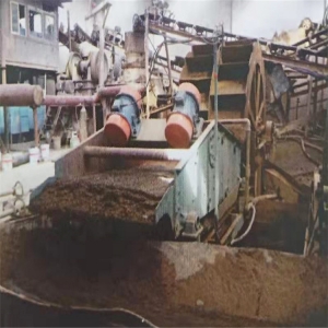湖南長(zhǎng)沙污泥脫水機(jī)客戶(hù)現(xiàn)場(chǎng)